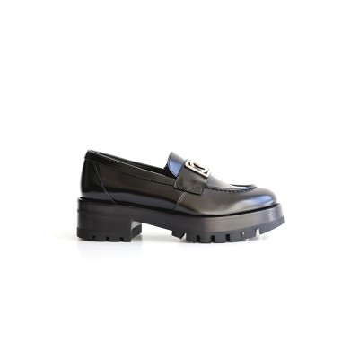 CHANEL CC LEATHER LOAFERS ‎G45156